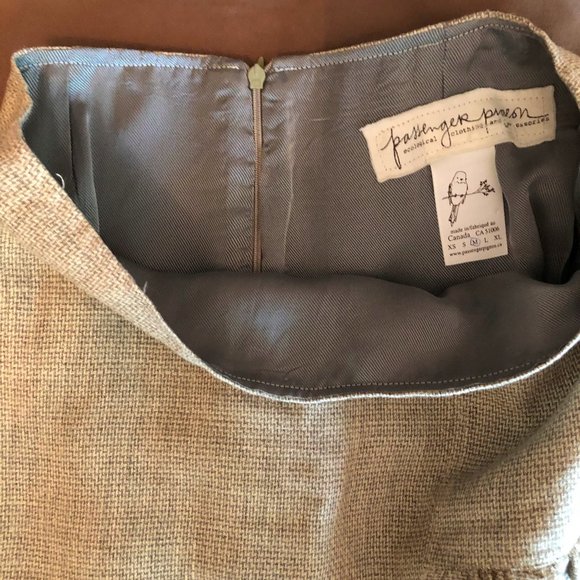 🇨🇦 Vintage Toronto-designed Passenger Pigeon ruffle hem skirt Sz M - Picture 12 of 12